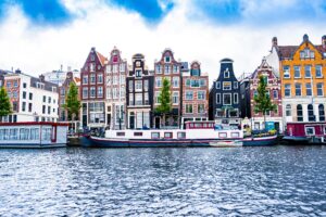 City break-uri de toamna in Europa: Amsterdam, Valencia, Copenhaga si Paris
